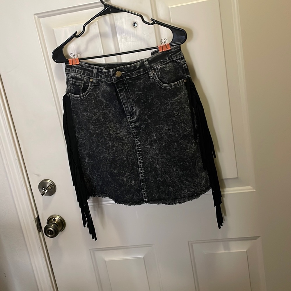 Fashion express size XL skirt